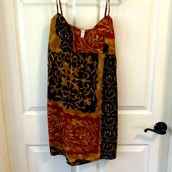 Manuhealii Dresses & Skirts - Vintage Manuhealii Dress. Size L. Brown, black, and red